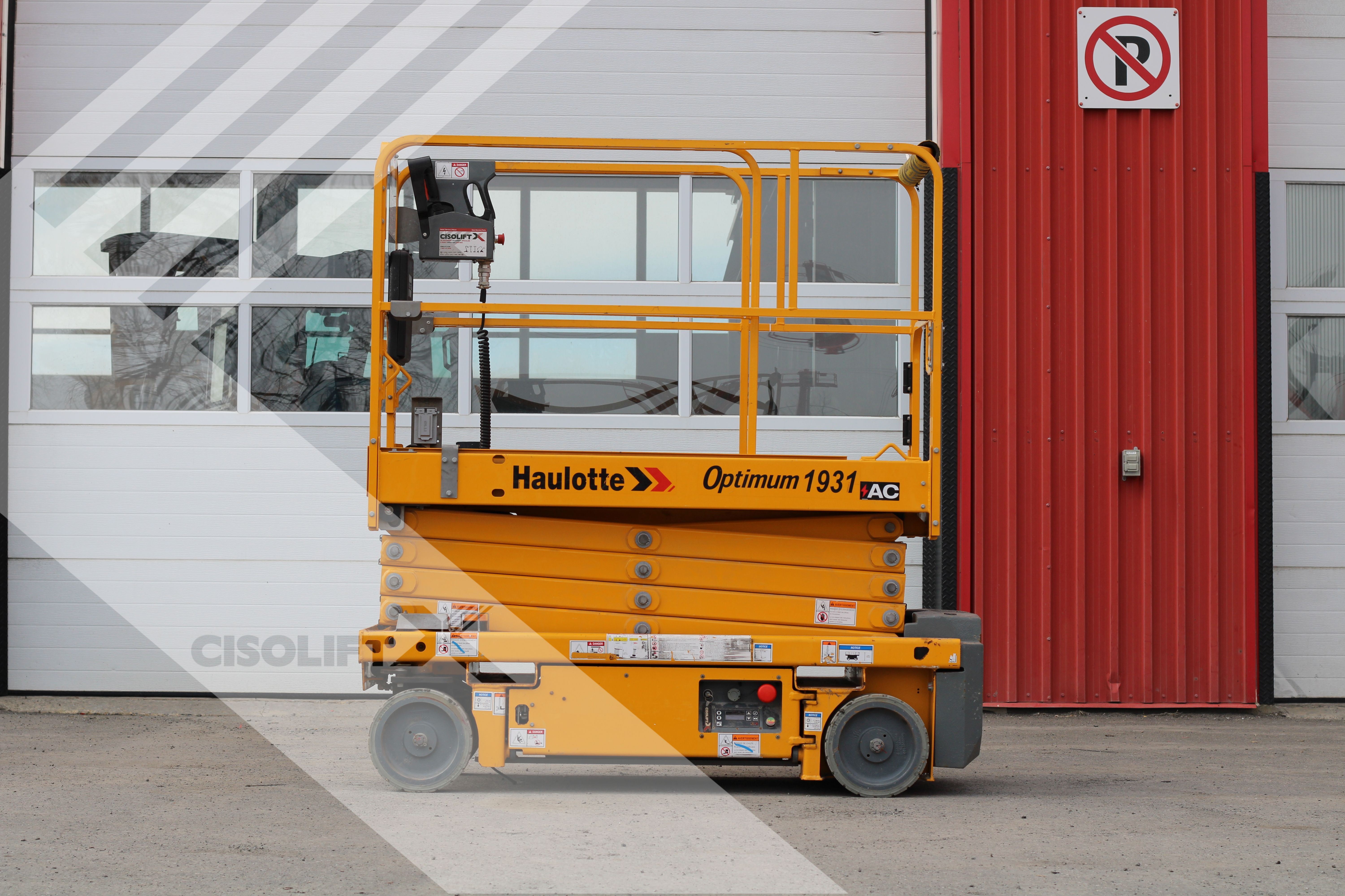 Slab scissor lift : new and pre-owned MEWP for sale